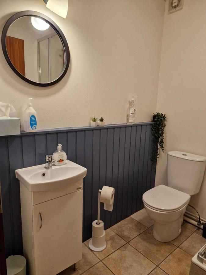 רייקהולט Husid Guesthouse מראה חיצוני תמונה