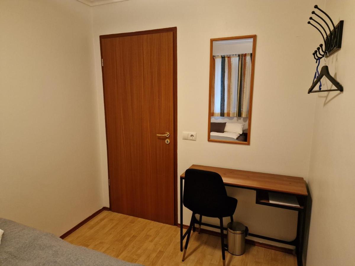 רייקהולט Husid Guesthouse מראה חיצוני תמונה