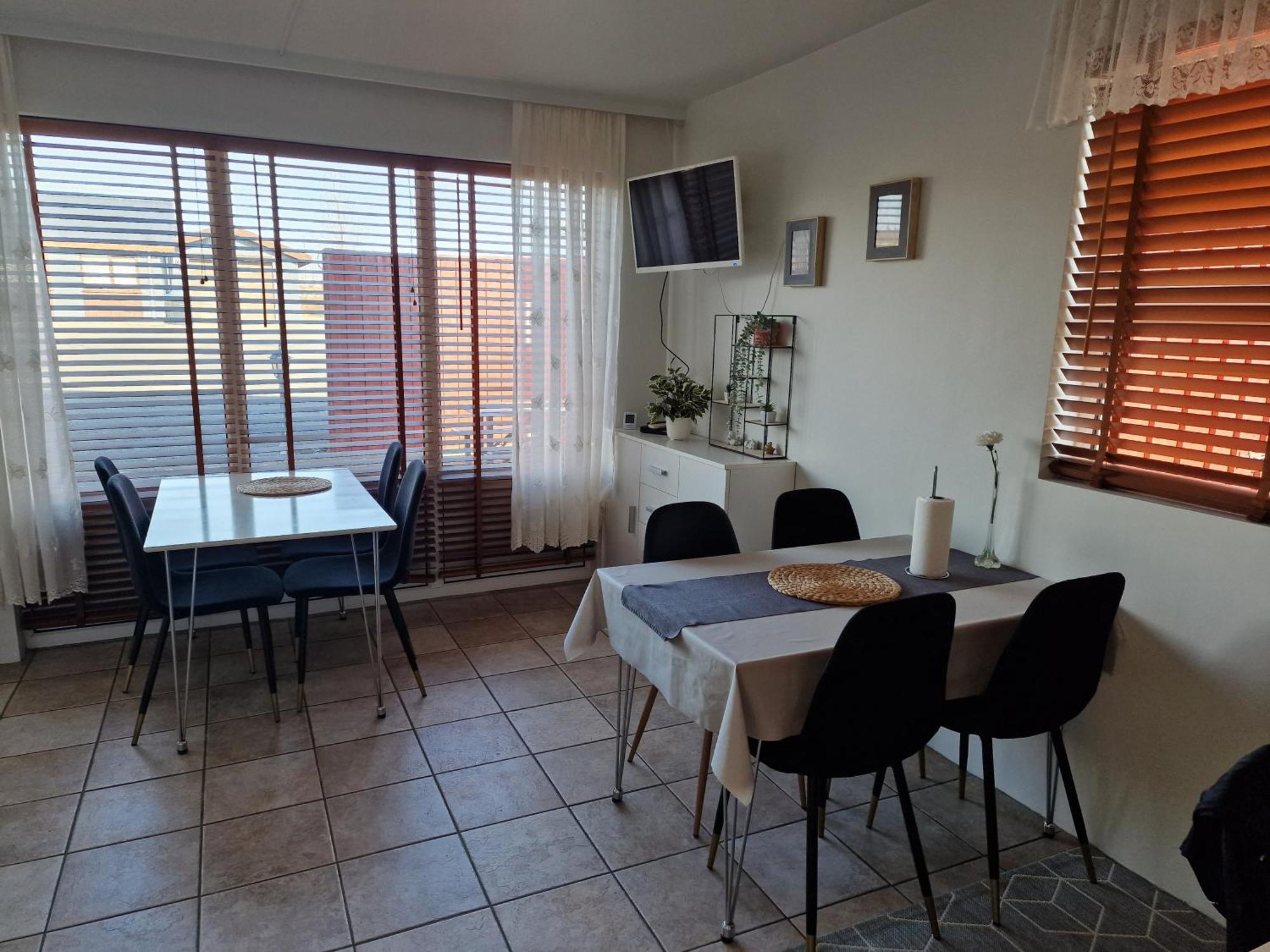 רייקהולט Husid Guesthouse מראה חיצוני תמונה